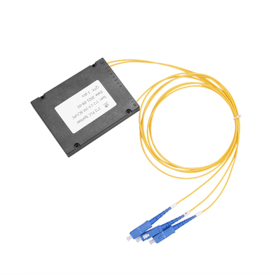 単モードSC/UPC 2.0mm 1MのABSモジュールの繊維光学のディバイダーG657A 1x2 PLC